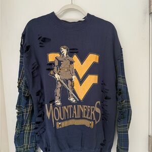 Navy Mountaineers Graphic Sweatshirt